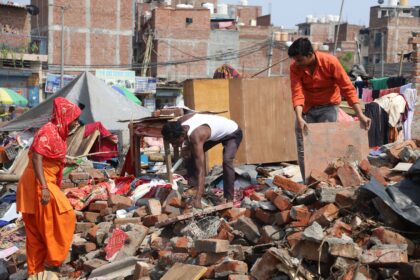 demolish demolition bricks family destruction tughlaqabad ruins