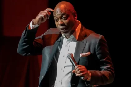 Dave Chappelle’s Fans Walk Out After He Slams Israel’s Actions in Gaza at Boston Show