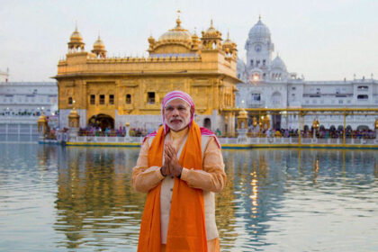 Sikh Leader Slams Modi for 'Auctioning' Golden Temple Model